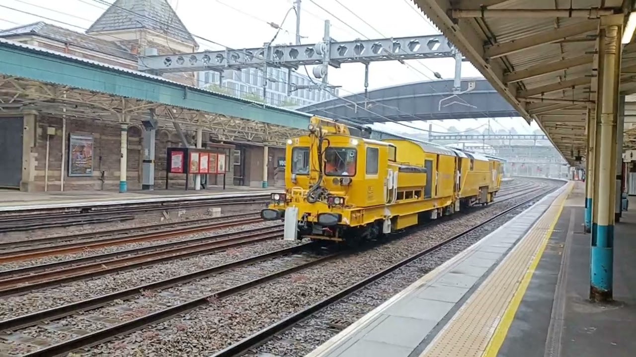 Network Rail Pandrol Jackson 802XX Series stoneblower DR80211 passing Newport Gwent 4.8.25