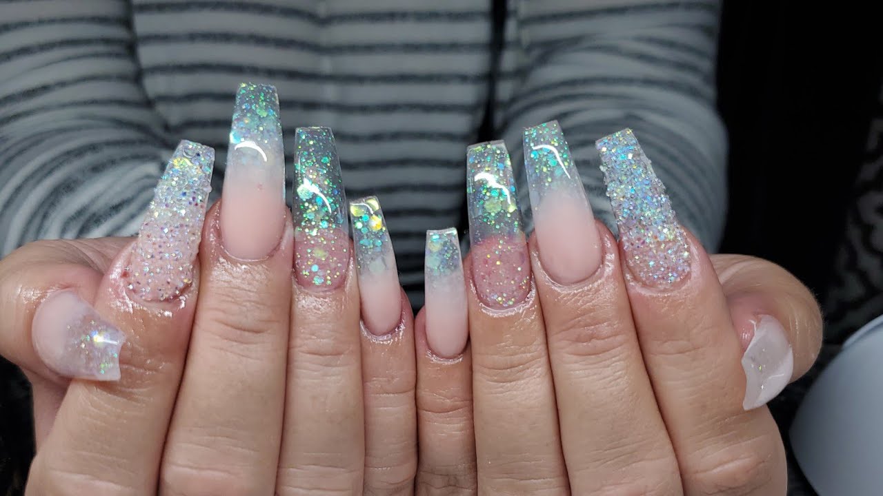 Difuminado con Glitter en uñas largas/ Uña demasiado cortas con formas/ Cristal Pixie y como pegarlo