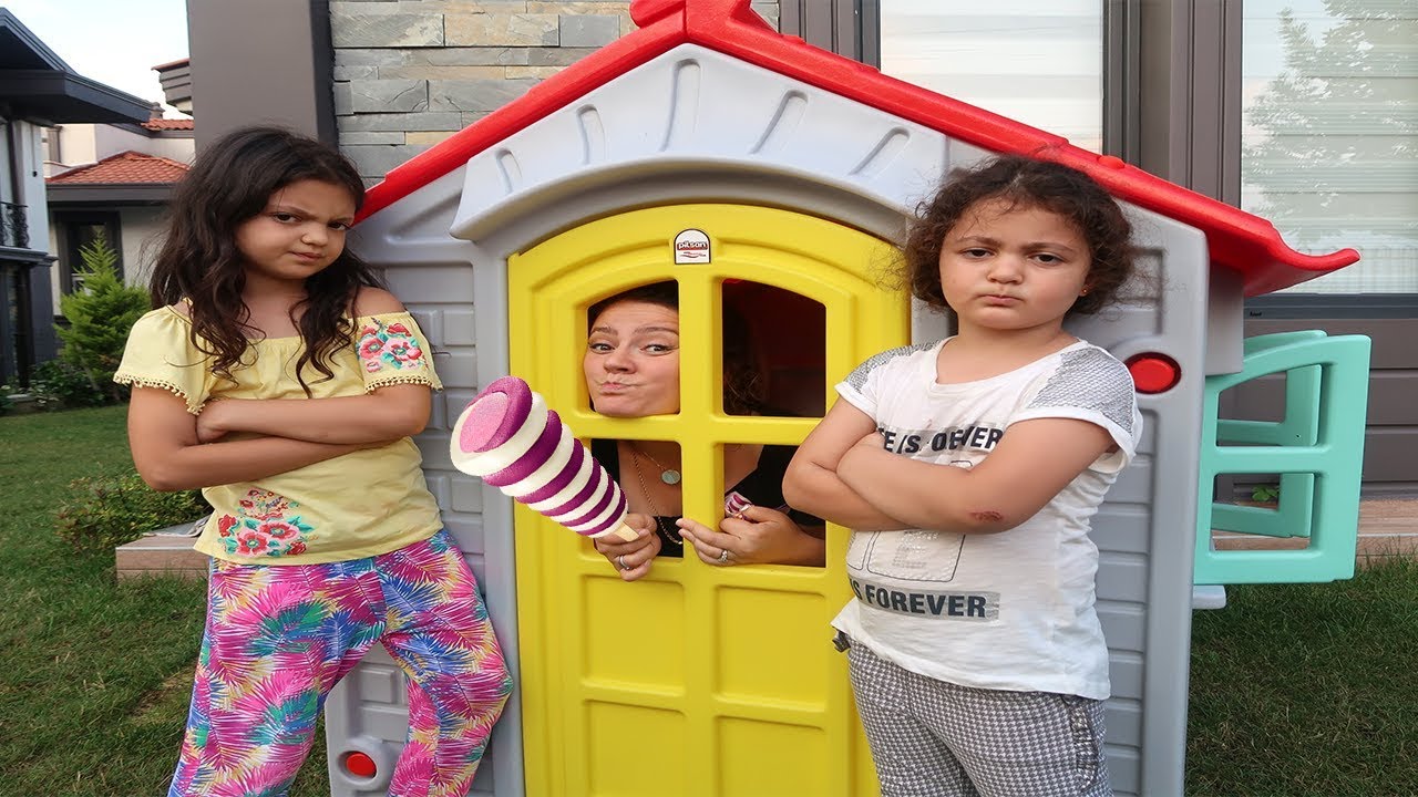 Annem Yine Yaramazlık Peşinde ! Elif Öykü and Masal fun kid video