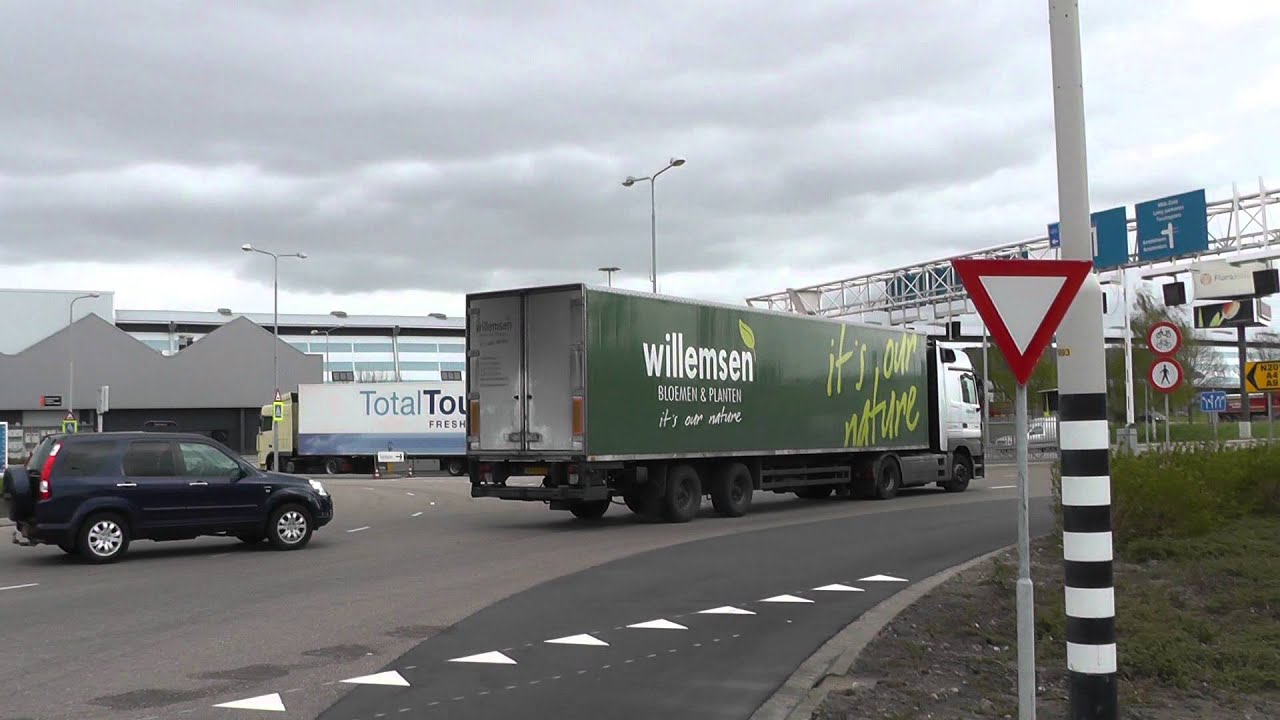 trucks, trucks, flowers and plant transport, FloraHolland 3