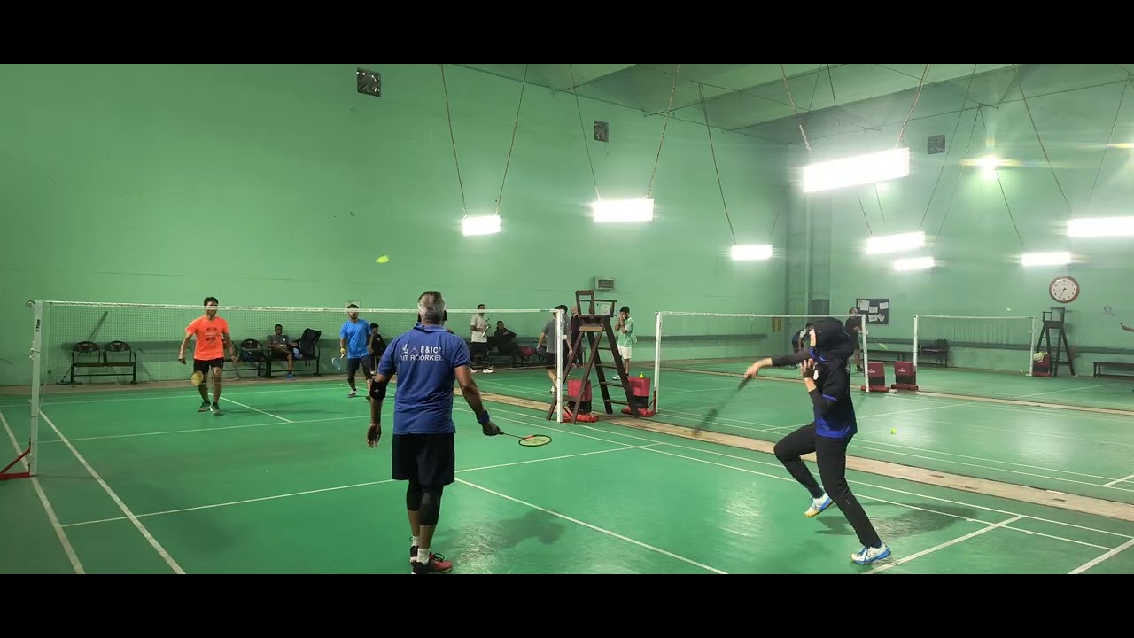 (1321) Prof. R. Balasubramanian & Abhishek vs Prof. Ramesh & Imane (Clash) #badminton #doubles #iitr