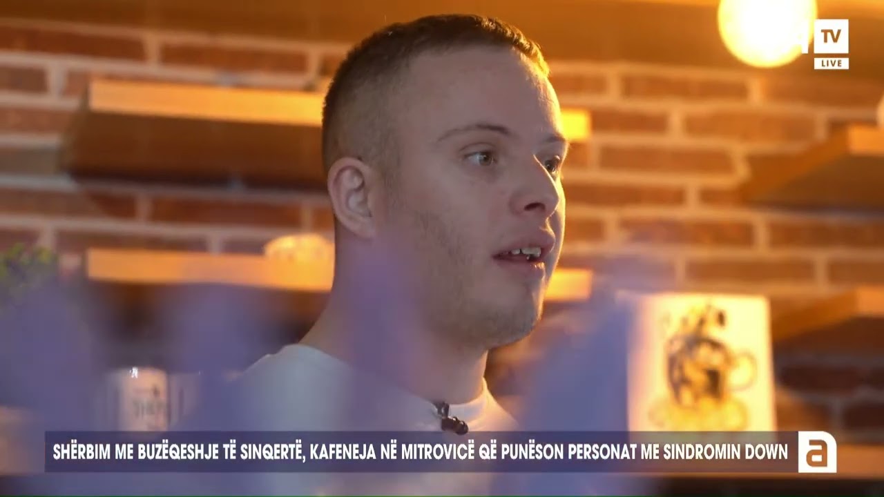 Shërbim me buzëqeshje të sinqertë, kafeneja në Mitrovicë që punëson personat me Sindromin Down
