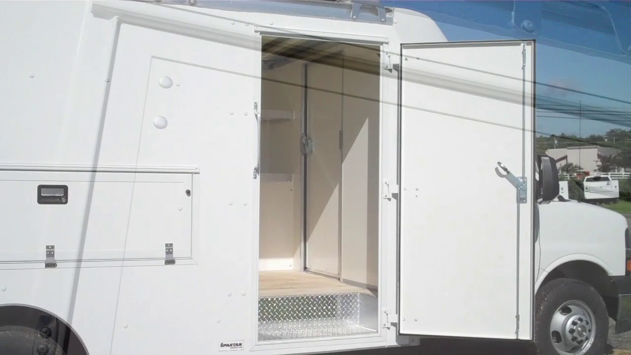 14 ft Supreme Service Van