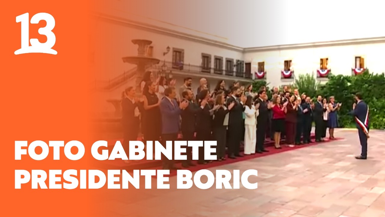 Así fue la última foto oficial del Presidente Boric con su gabinete en La Moneda l Canal 13