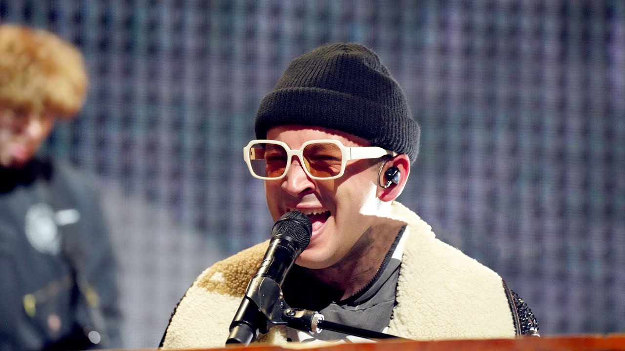 Twenty One Pilots - "Bennie and the Jets" Live (Elton John cover)