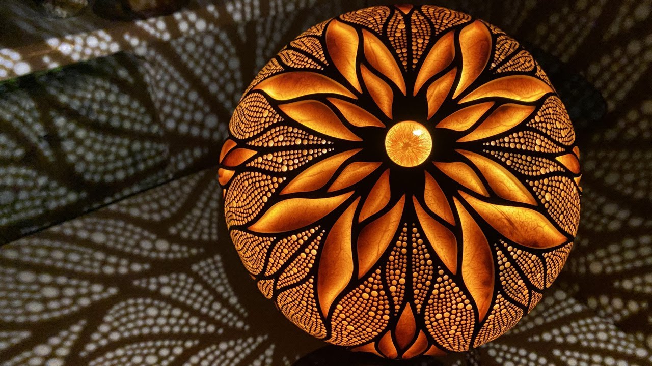 Unique, Handcrafted Table Lamp Ailsa by CALABARTE | Process of Creation | The Art of Light