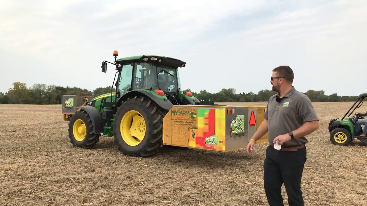 Soil sampling demonstration with Integrated Ag Services