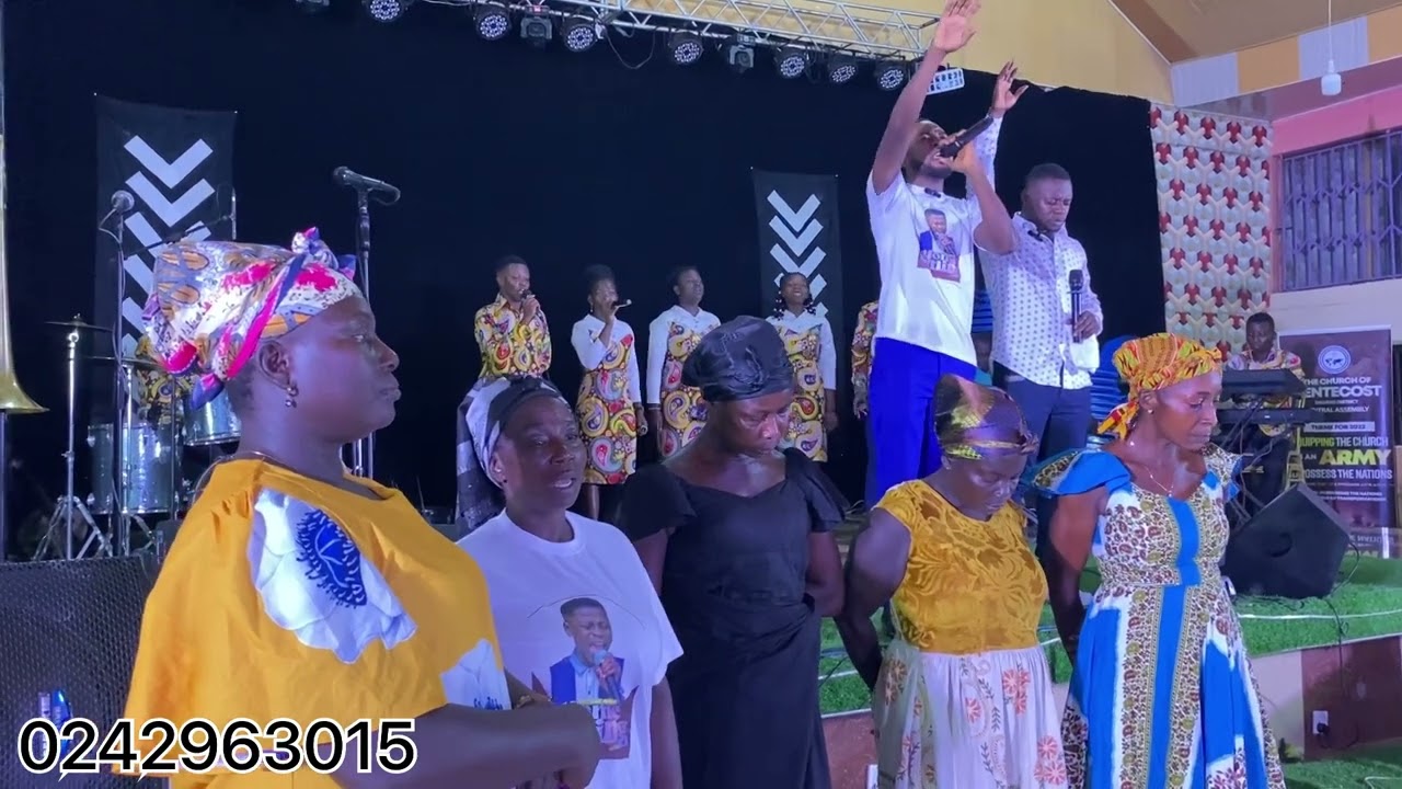 2AJ DONATED TO WEDOWS @pentecostjoshua3205 HOME COMING @ SUAMAN DADIESO