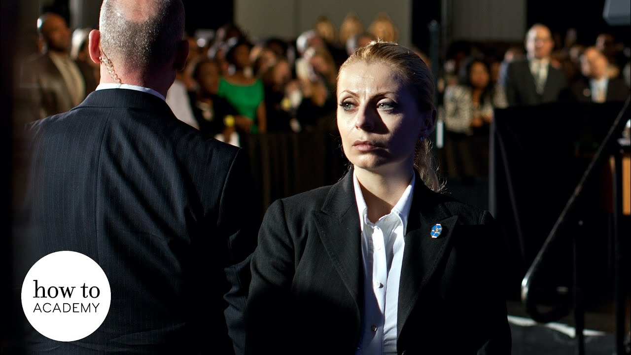 Life Lessons from a Secret Service Agent | Evy Poumpouras in conversation with Hannah MacInnes