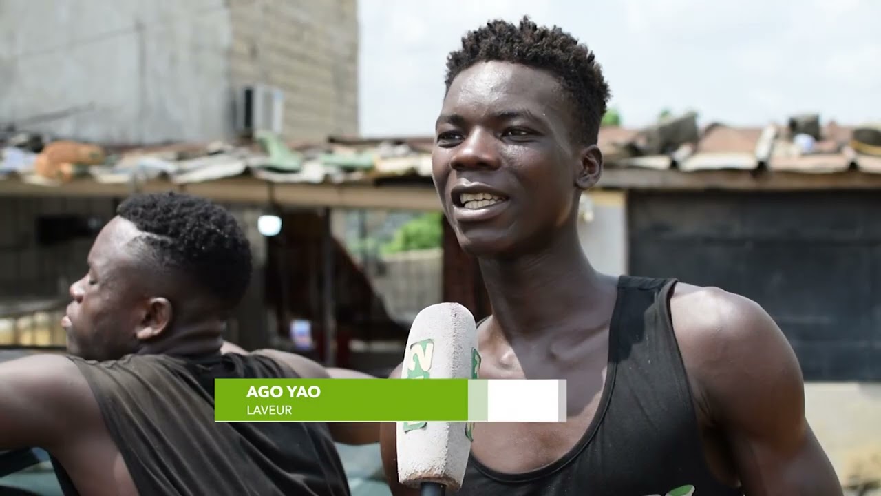 Immersion dans le business du lavage auto à Abidjan