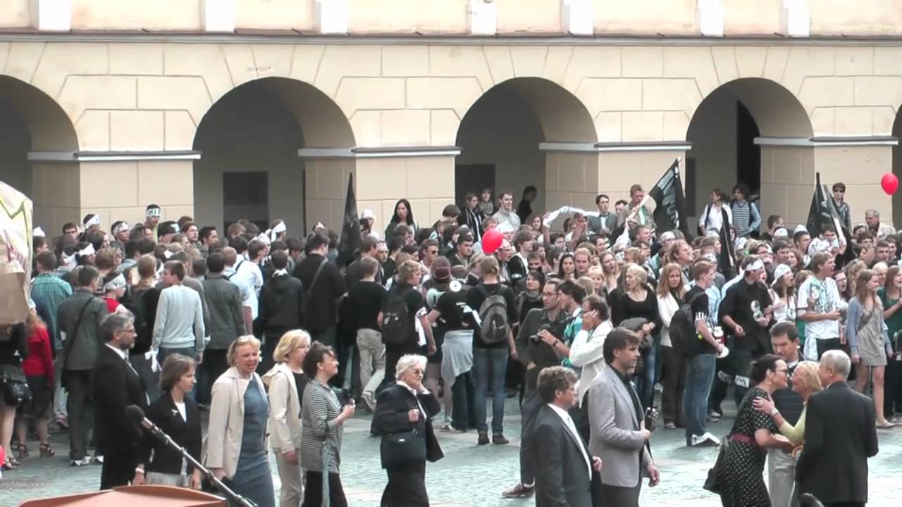 Vilniaus universiteto rugsėjo 1--osios eisena