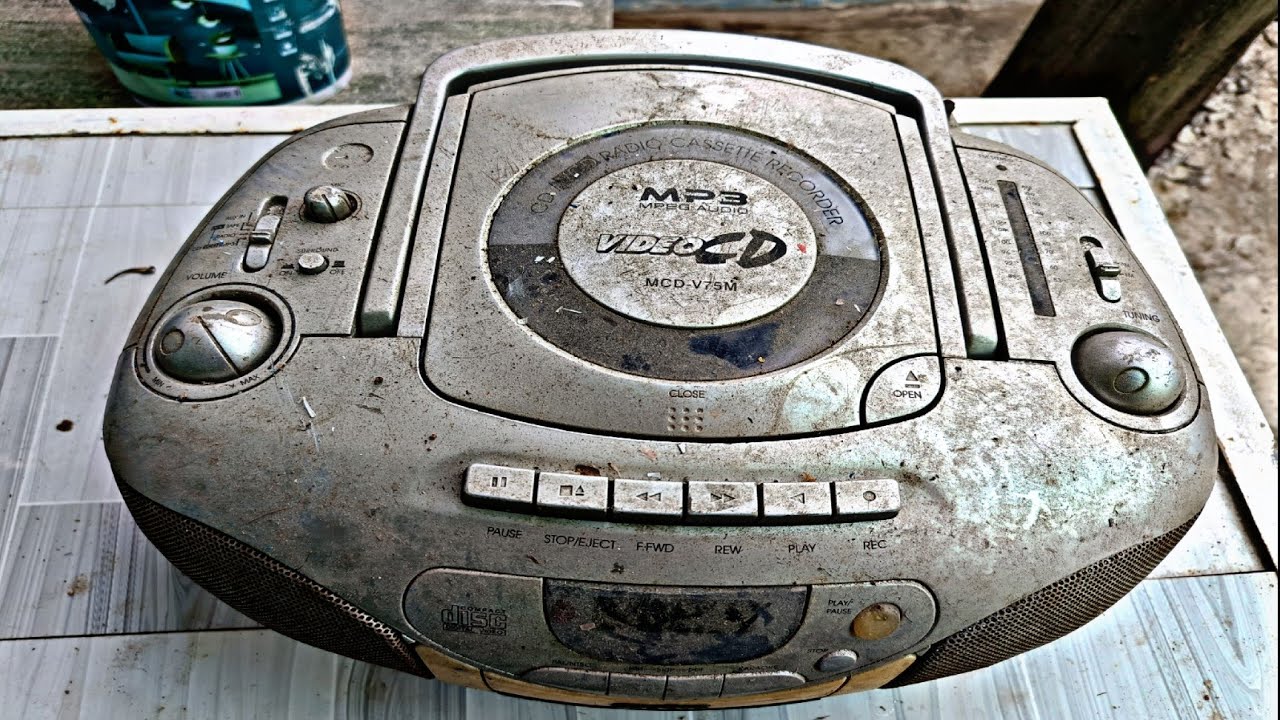 Restoration Sanyo Bombox MCD-V66 FM CD player but cannot read CD | Cd player fm am bombox Sanyo