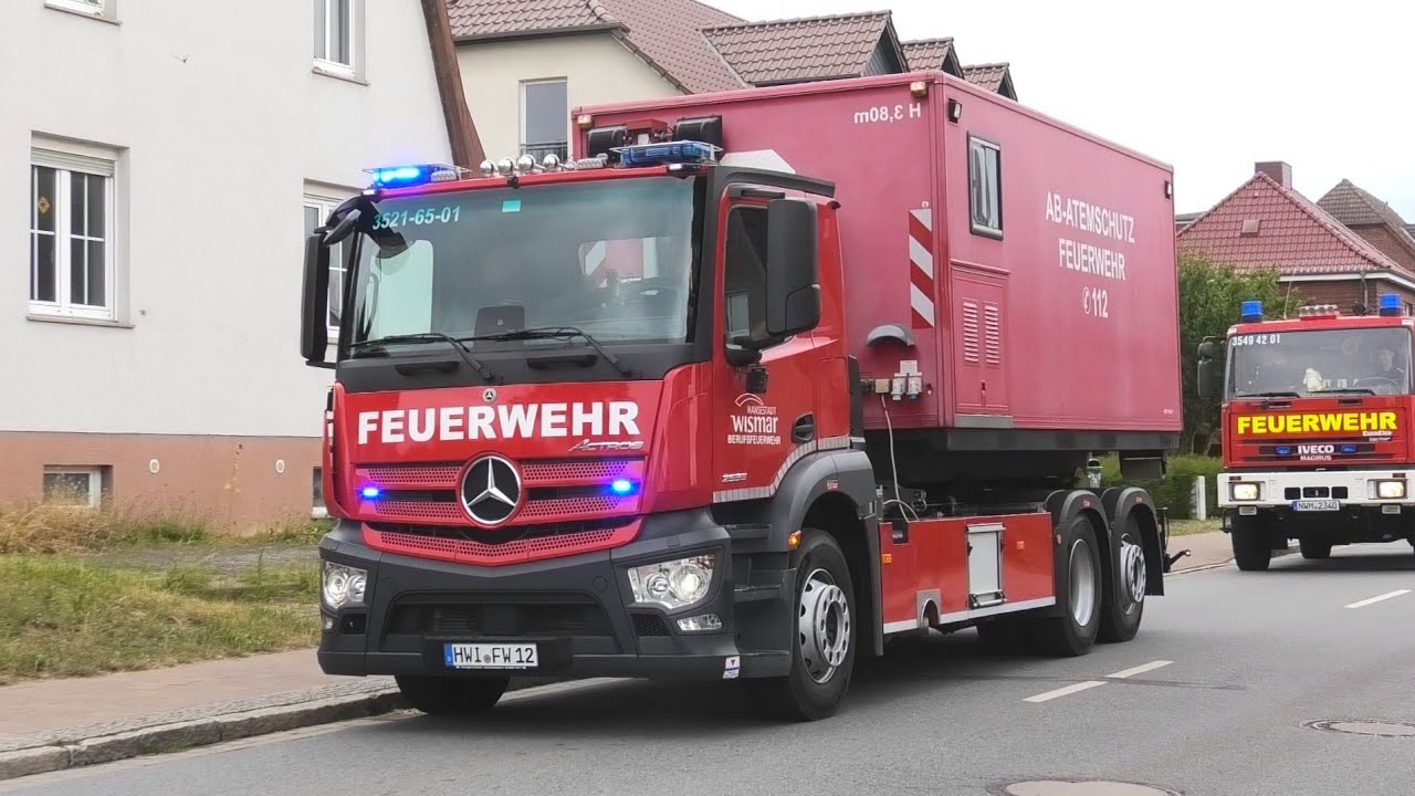 [100 Jahre FF Bad Kleinen + Sirenenalarm] - Festumzug mit 16 Feuerwehren aus Nordwestmecklenburg