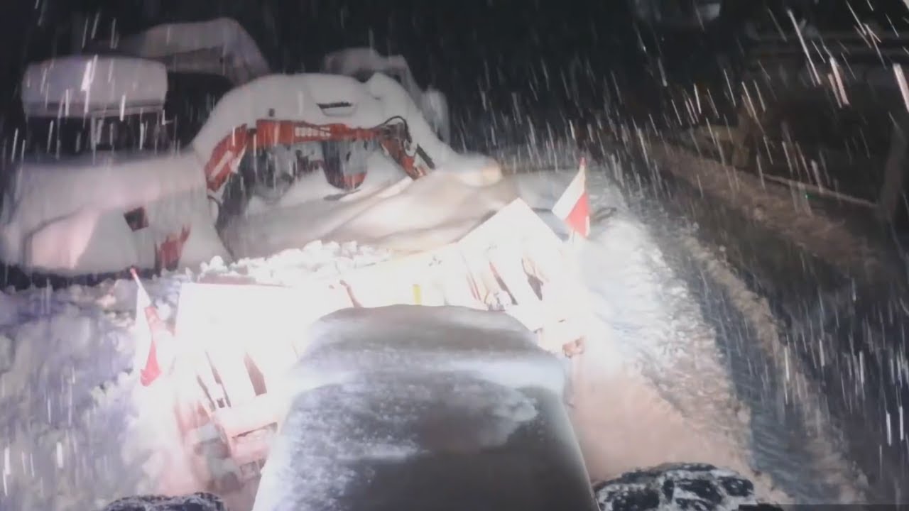 ❄️EXTREME Snow Plowing in the Alps with Steyr 6226 CVT #subscribe #sound #alps #viral