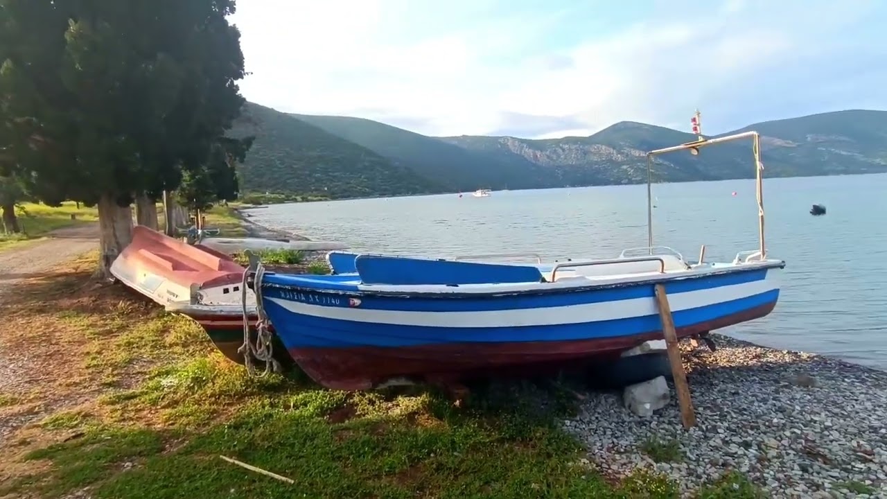 Στα Φιόρδ της Ελλάδας.Όρμος Σκροπονέριων Βοιωτίας