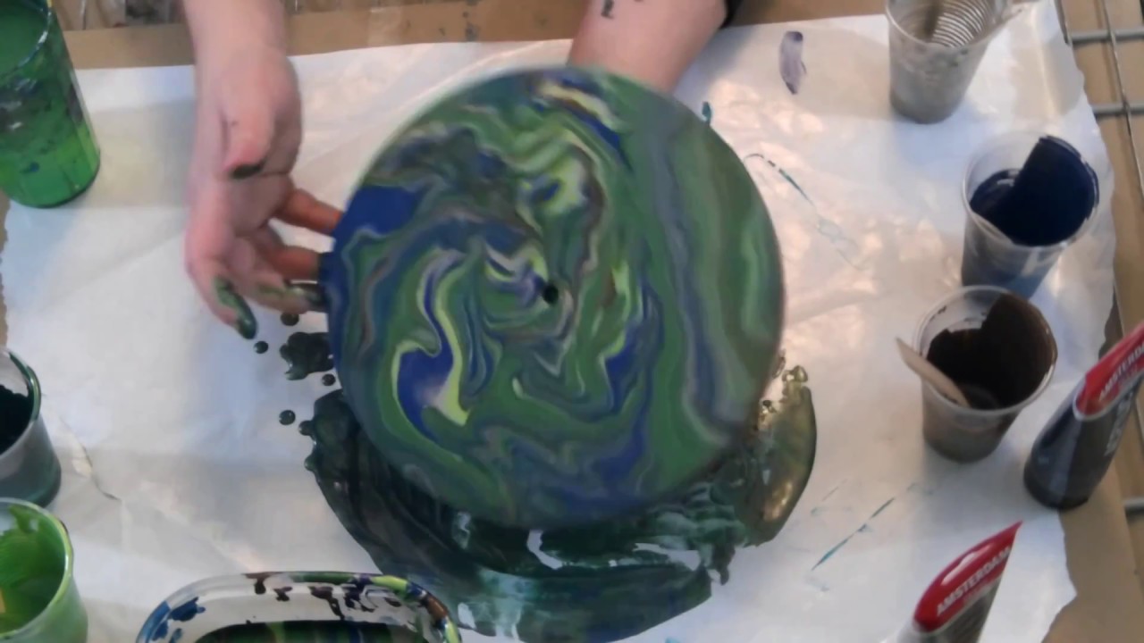 (57) Acrylic Poured Clock