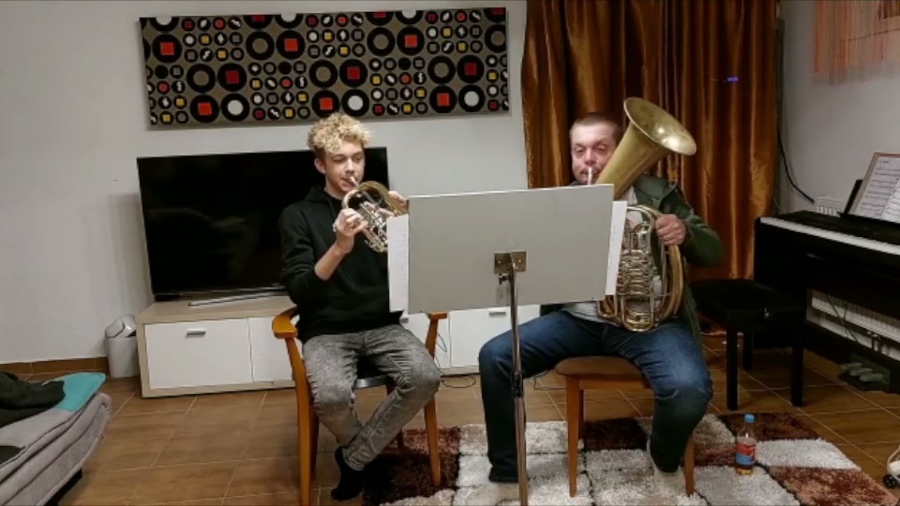 Der 14jährige Sebastian Moritz spielt eine neue Polka mit Schiffko