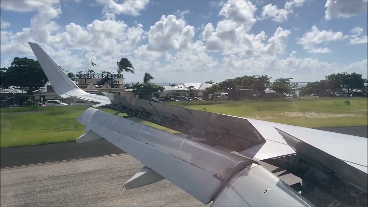 American Airlines Airbus A321 Landing Princess Juliana International SXM
