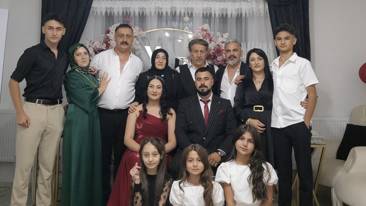 Korkmaz Şenel ve ailesi 🤍