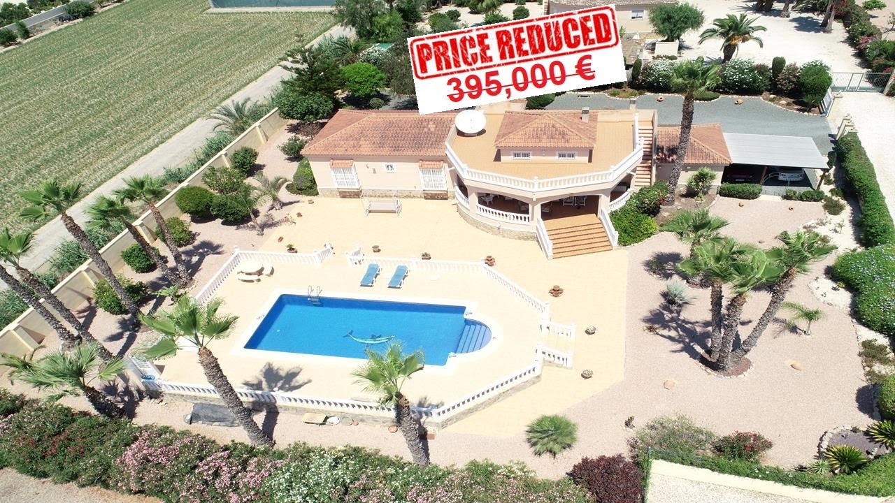 CATRAL: 4 Bedrooms Detached Villa with Pool, Garage, Carport & Solarium (©WhiteVillasInSpain)
