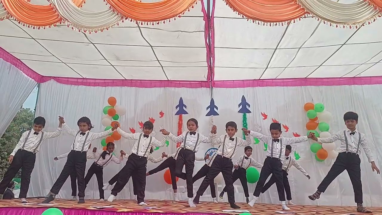 Class 2's motivational dance performance - 'Chhuna Hai Hme Aasman' 💫 Inspiring tiny dreams! 😊👏 #DAV
