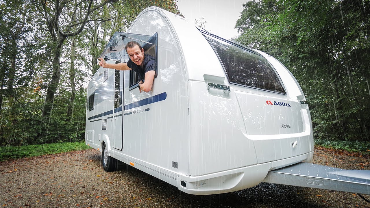 Dansk Design: Adria Alpina 583 LP Testet i Regnen!