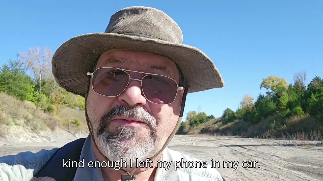 EPISODE 203: Scanning for Treasures in a DRY River Bed!