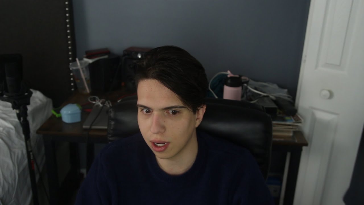 I WATCHED HENTAI IN PUBLIC