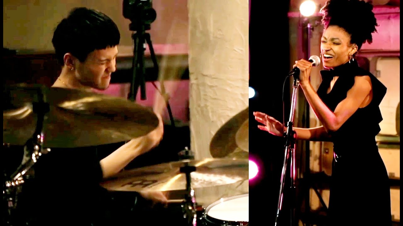 'Hold Her' - Chaka Khan Cover by Riku Taira feat. Chloe Kibble