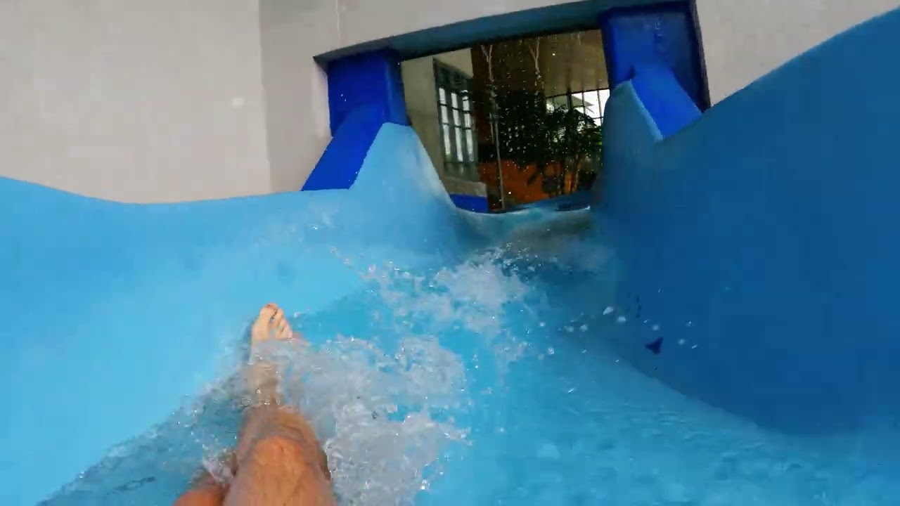 Wildwasserfluss - Deutschlands extremste Wildwasserrutsche - Europabad Karlsruhe | POV
