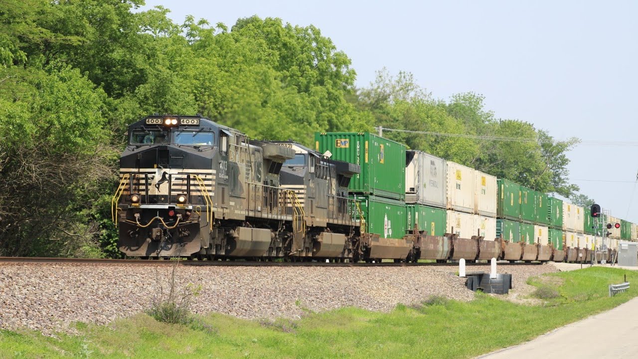 Southern West District Action featuring NS 4003 and more!