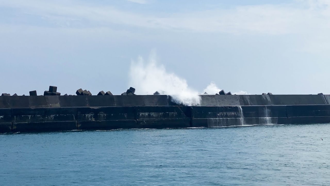 【危険】特別警報級の台風接近中の島で堤防釣りしてみた結果…。【屋久島編 #7】
