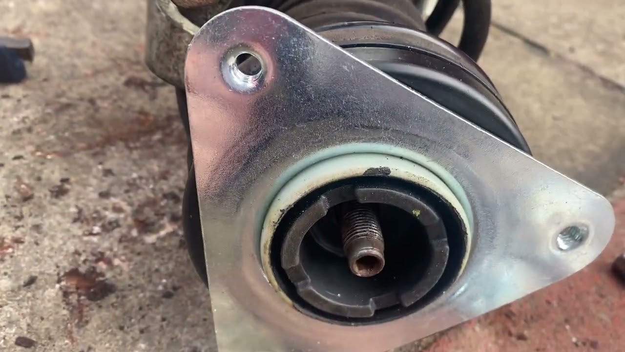 Clio IV Top strut mount
