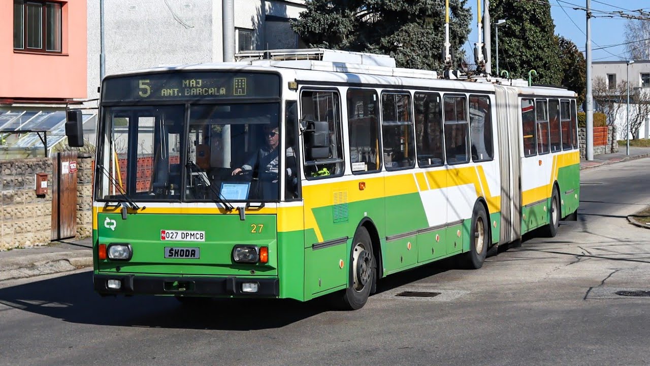 Jízda trolejbusem Škoda 15Tr č. 27 DPmČB na lince 5