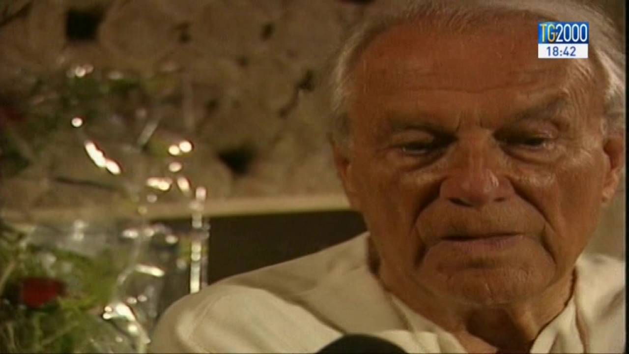 E' morto Giorgio Albertazzi. Il ritratto nel servizio del Tg2000