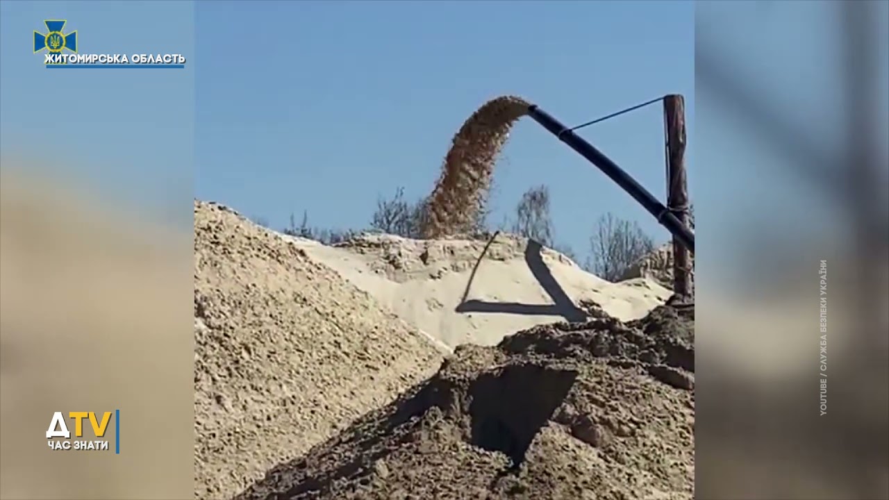 Копачі незаконно продавали пісок із сільгоспділянок - щоночі вивозили 800 тонн грунту