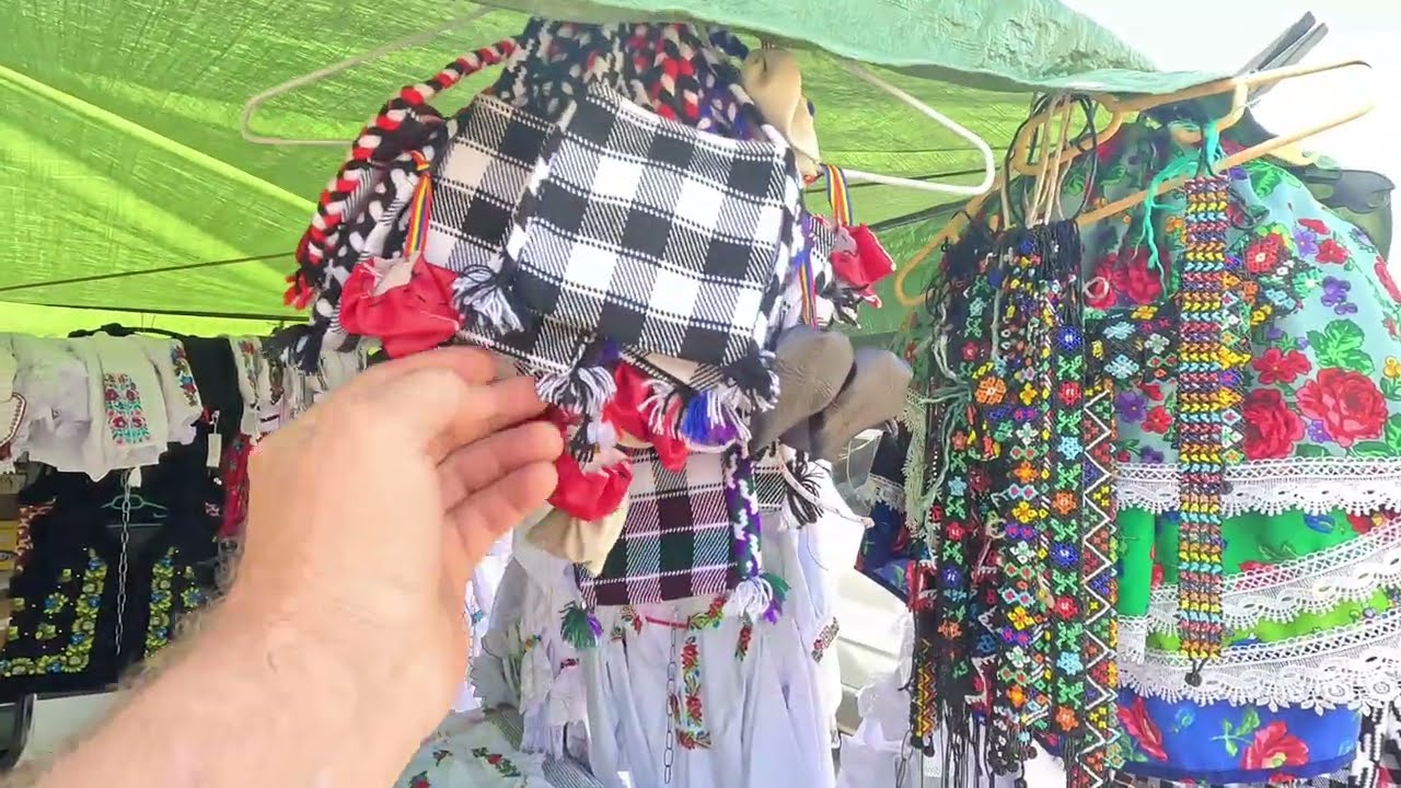 Piata de la Ocna Sugatag, judetul Maramures