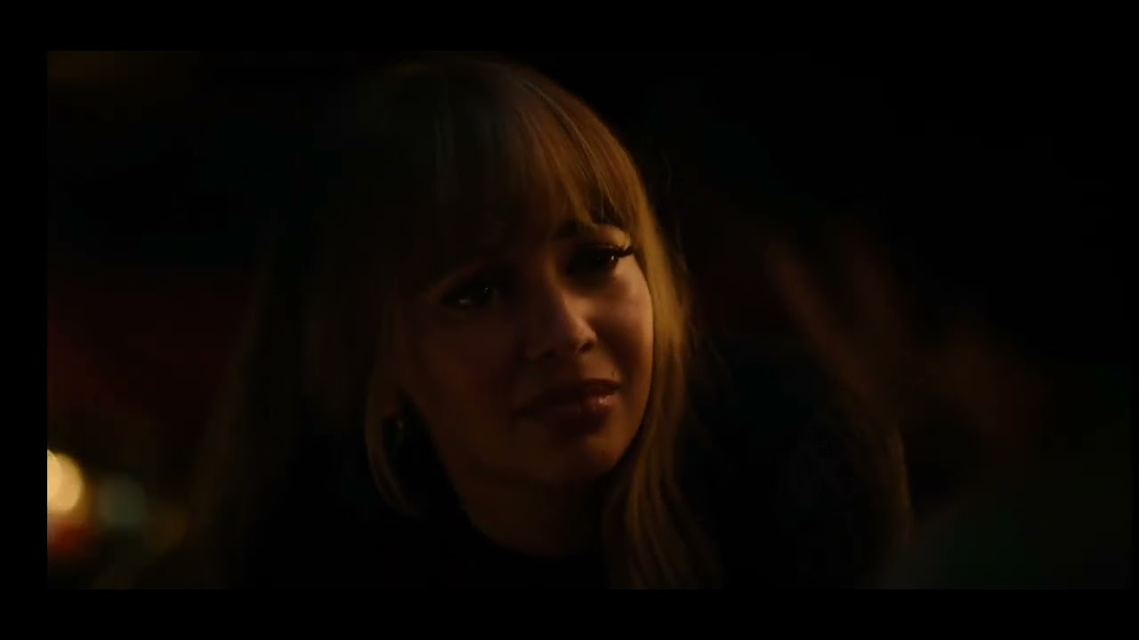 Wild Cards 02x06 - Max and Ellis Kiss
