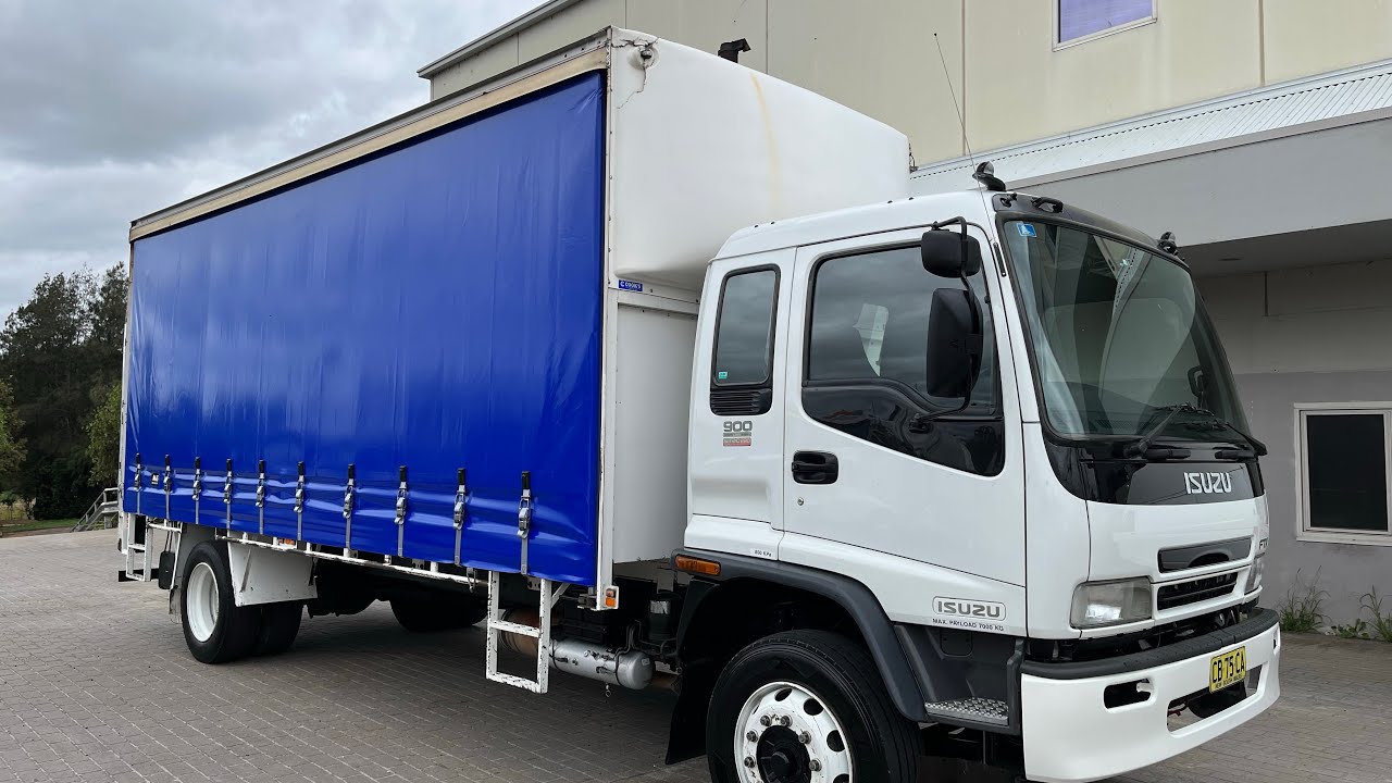 2007 Isuzu FTR 900 10 Pallet Curtainsider
