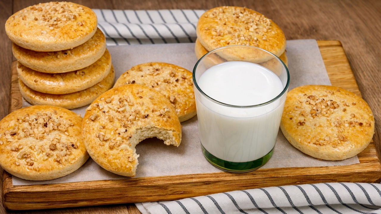 Нежные, мягкие, воздушные МОЛОЧНЫЕ КОРЖИКИ! Простой, быстрый и вкусный рецепт!