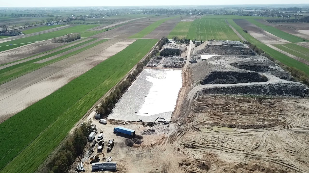 Ekoskład Służewo - kadr z budowy kwatery oczami DJI MAVIC PRO.