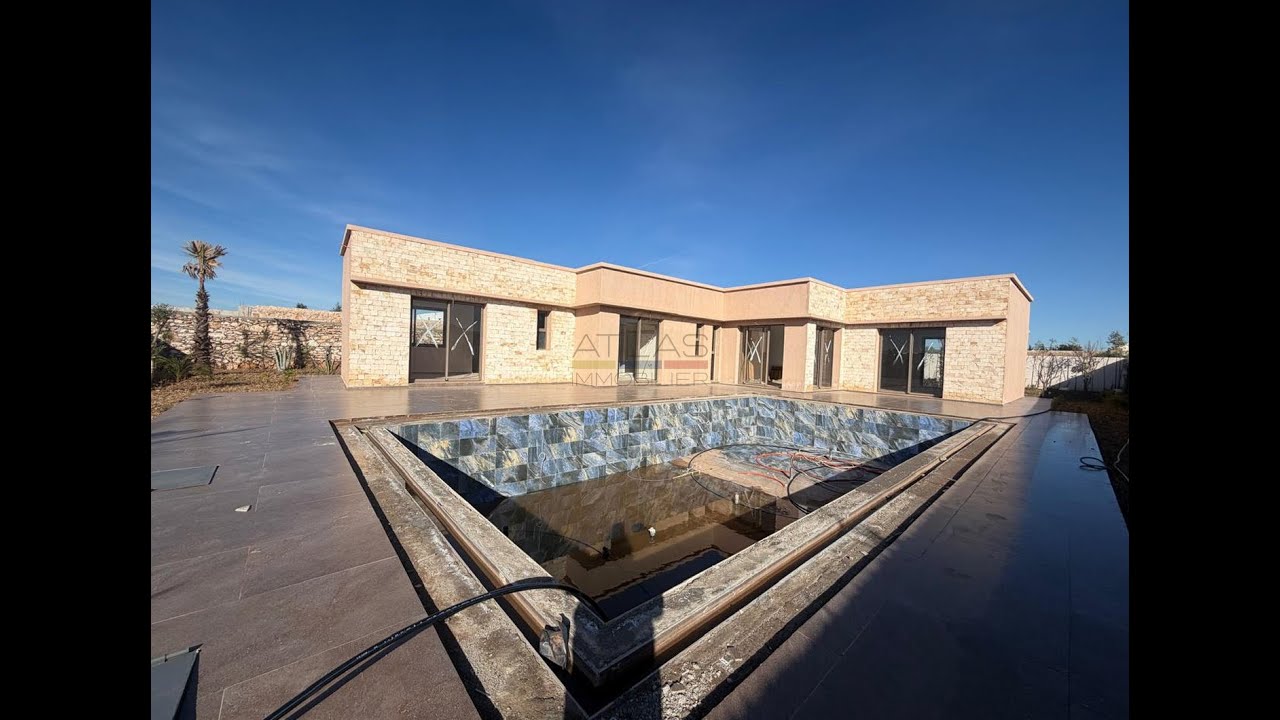 🏡 Villa contemporaine à vendre près d’Essaouira | 4 chambres • Piscine • Zone urbaine