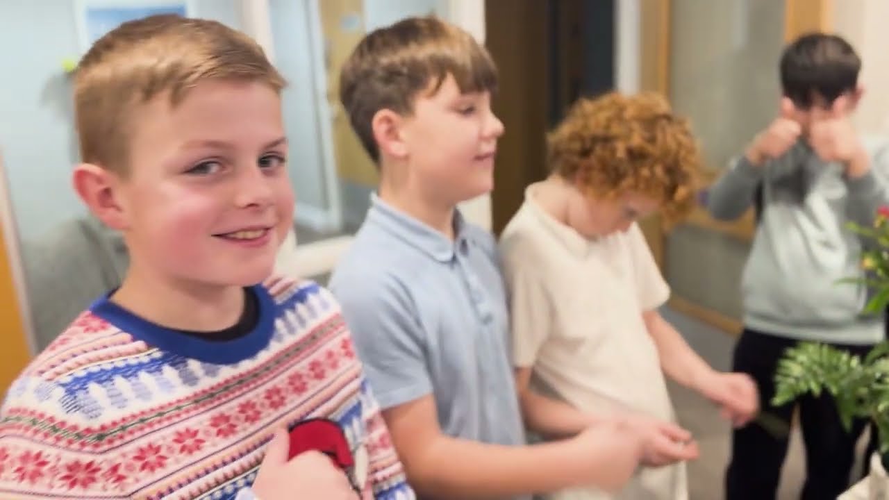 Plover | Care Home Christmas Floristry