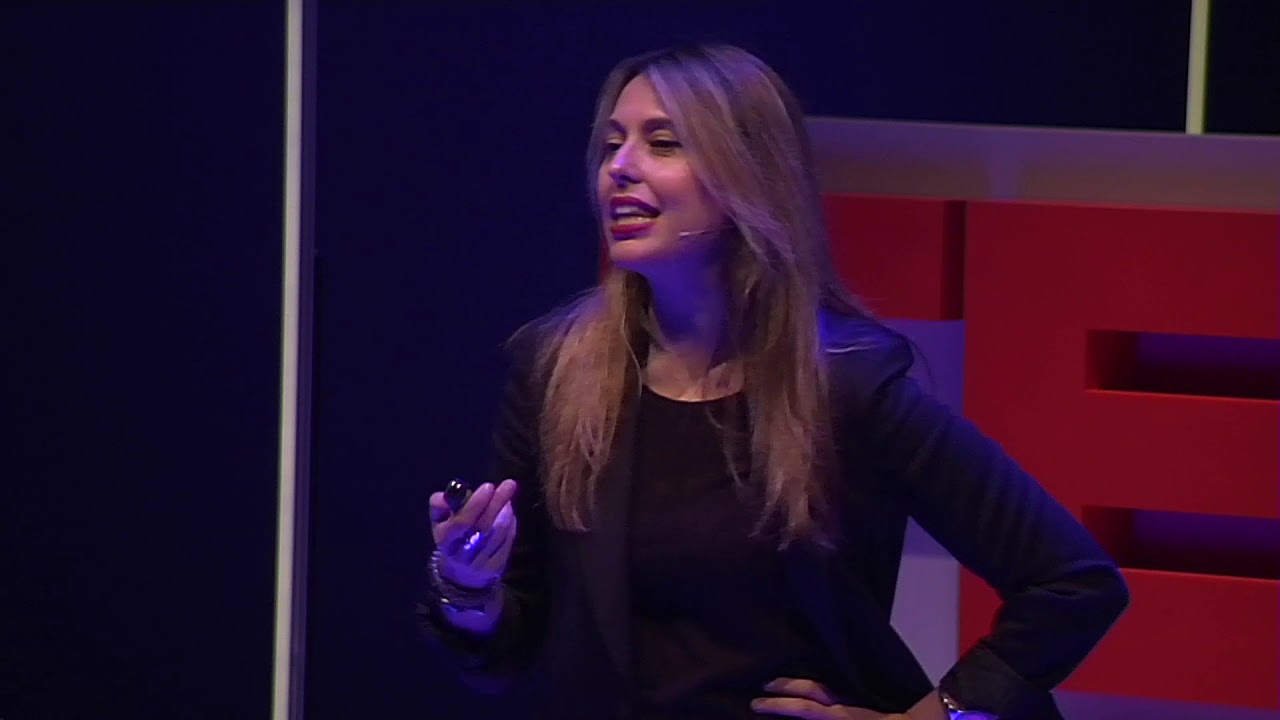 Hagan el humor: el inesperado poder de atracción de la risa | Sònia Valiente | TEDxUPValència