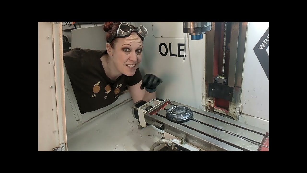 What the heck is a gib and how do I change an oil fitting? Why is my Z axis not getting oil? #cnc