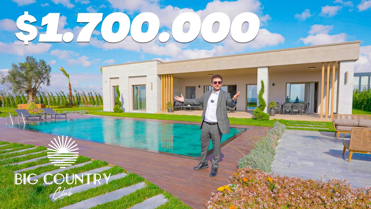 $1.700.000 Lake View Villa with Horizontal Architectural Approach in B&uuml;y&uuml;k&ccedil;ekmece