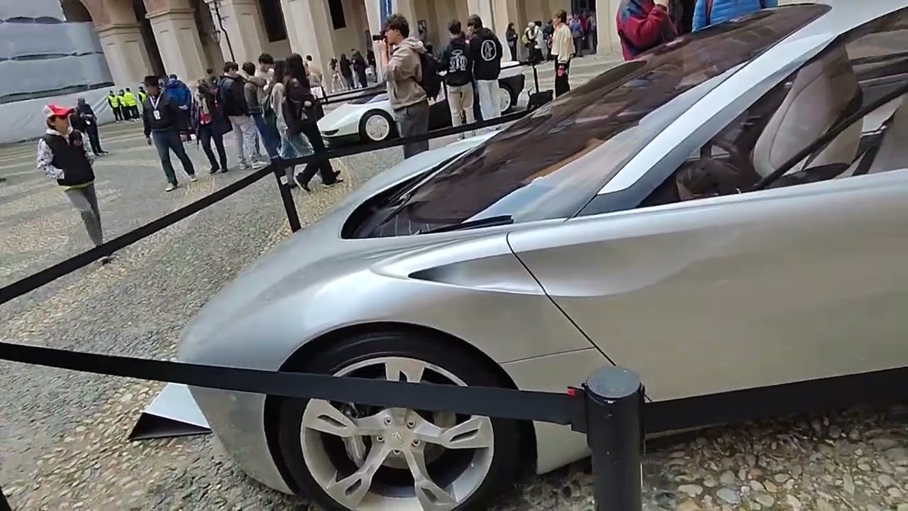 2000's PININFARINA CONCEPT CARS AT TURIN AUTO MOTOR SHOW 25