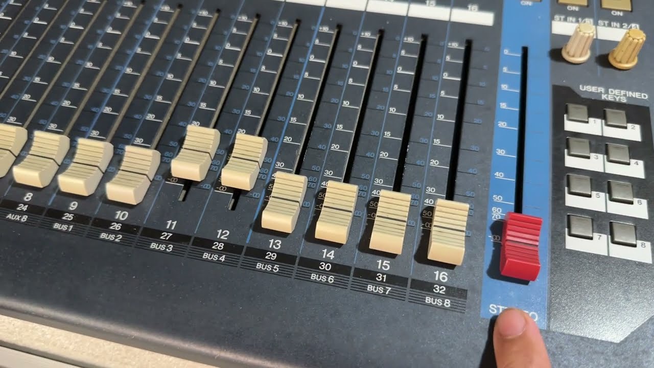 hướng dẫn chi tiết mixer yamaha 01v96 ra đường aux để sử dụng cho monitor và súp rất dễ dàng ok