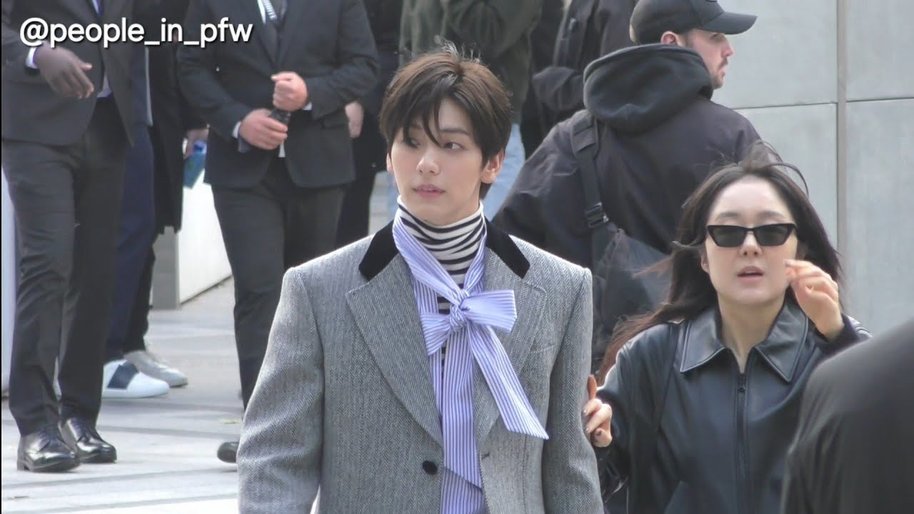 SOOBIN 수빈 [TXT] - Valentino SS26 fashion show in Paris - 05.10.2025