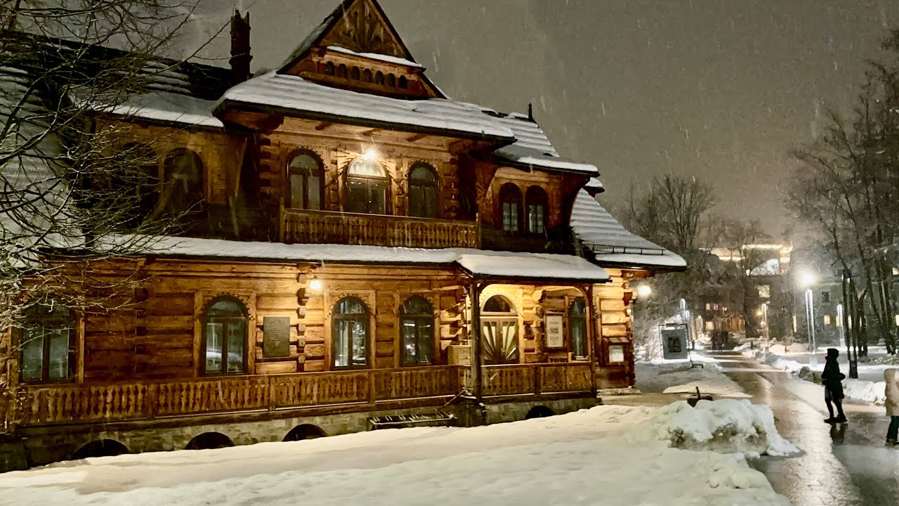 Zakopane wieczorny spacer ulicami miasta, park miejski blisko krup&oacute;wek w zimowej scenerii!